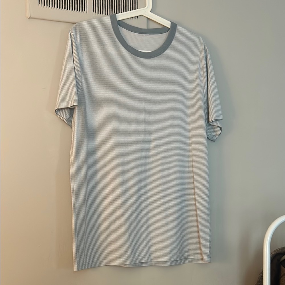 Lululemon men’s striped tshirt